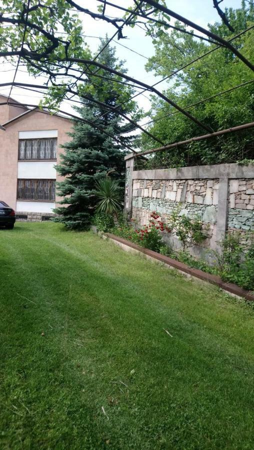 Luse Guest House Ijevan Exterior foto